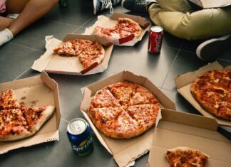 Birthday Parties Need Pizza To Throw The Best Birthday Party Ever! Birthday Parties Need Pizza