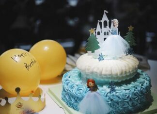 Birthday Party Themes You Can Do at Home birthday cake in Singapore